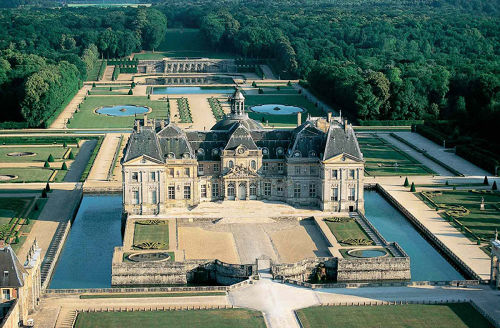 Vaux le Vicomte castle Paris France